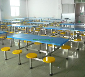 玻（bō）璃鋼餐桌椅G024