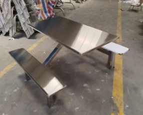 不鏽（xiù）鋼餐（cān）桌椅HW-K001