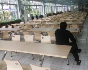 不鏽（xiù）鋼（gāng）餐桌椅HW-K014